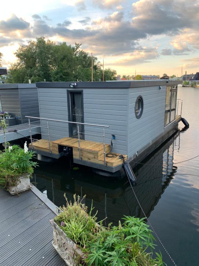 New Houseboat 2 Bedrooms Zwartsluis Exterior foto
